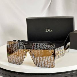 Picture of Dior Sunglasses _SKUfw57302967fw